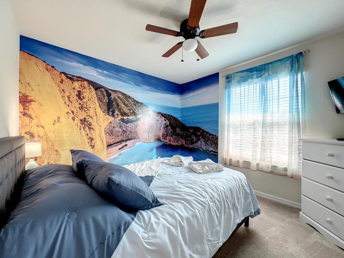 Windsor Island Vacation Pool Holiday home *