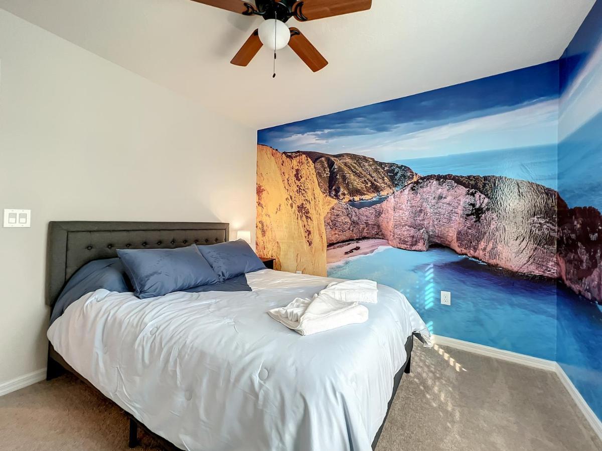 Windsor Island Vacation Pool Holiday home *