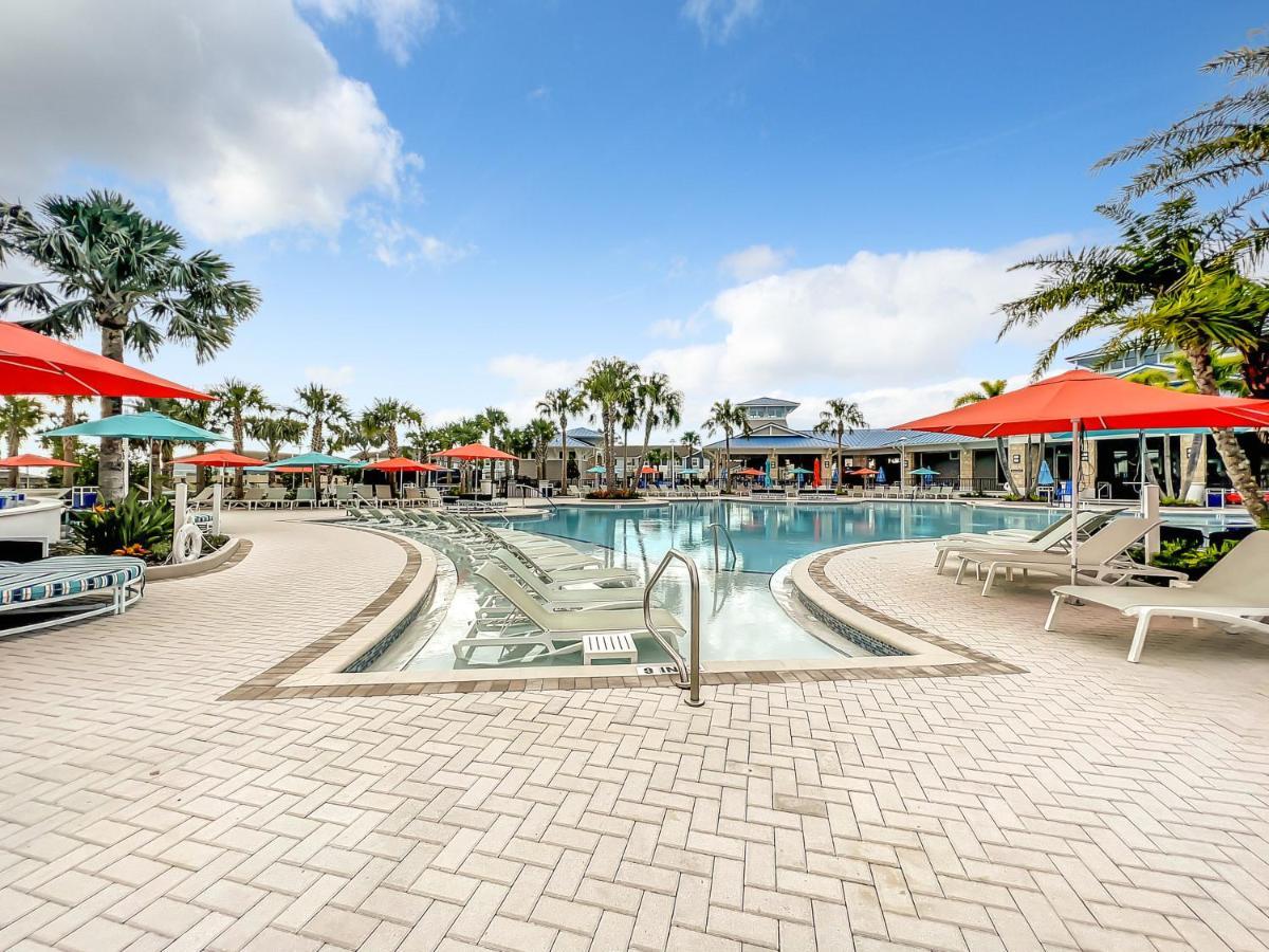 Windsor Island Vacation Pool Davenport
